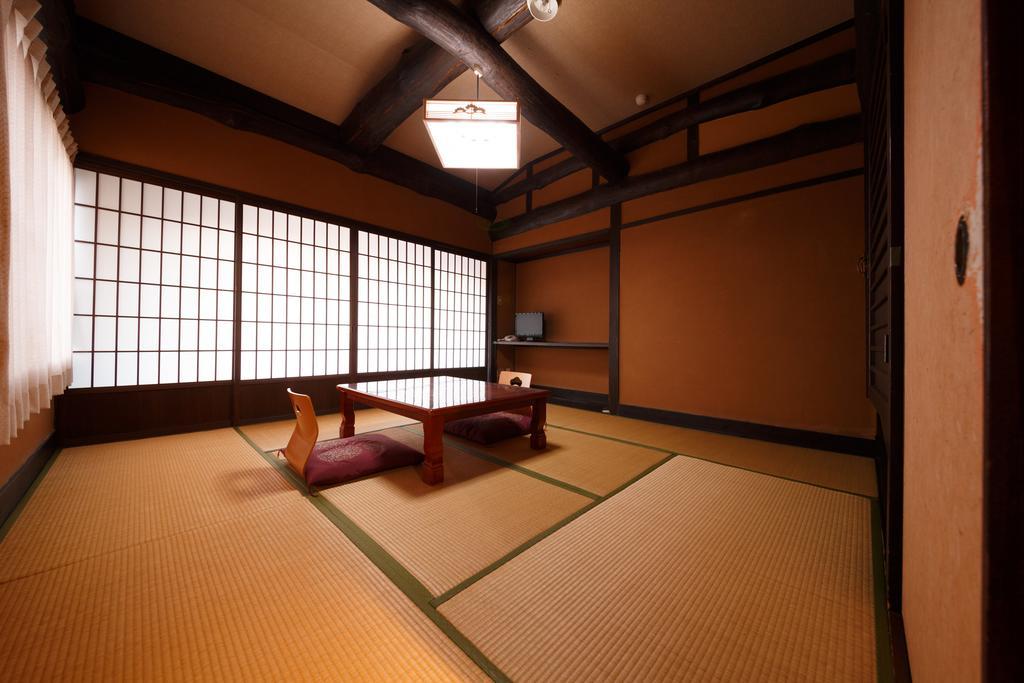 Yufuin Ryokan Tadaima Экстерьер фото